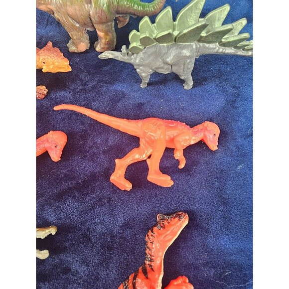 Jurassic World Blind Bag Dinosaur Lot‎ Of 7 - Picture 12 of 13